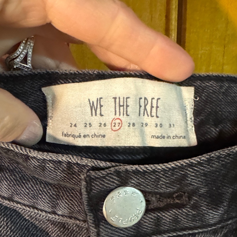 We The Free Charcoal Frayed Jean Shorts - Picture 2 of 5